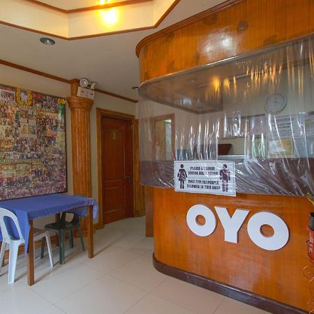Oyo 788 Lisa'S Guesthouse Moalboal Esterno foto